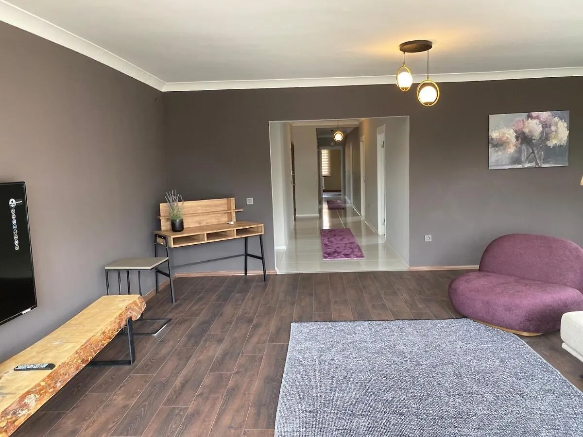 Daire 1007 Central 3 Plus 1 Wide Close To Consulates Ankara